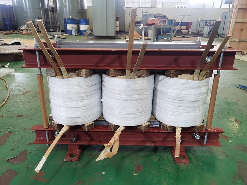 200 KVA Power Distribution Transformer
