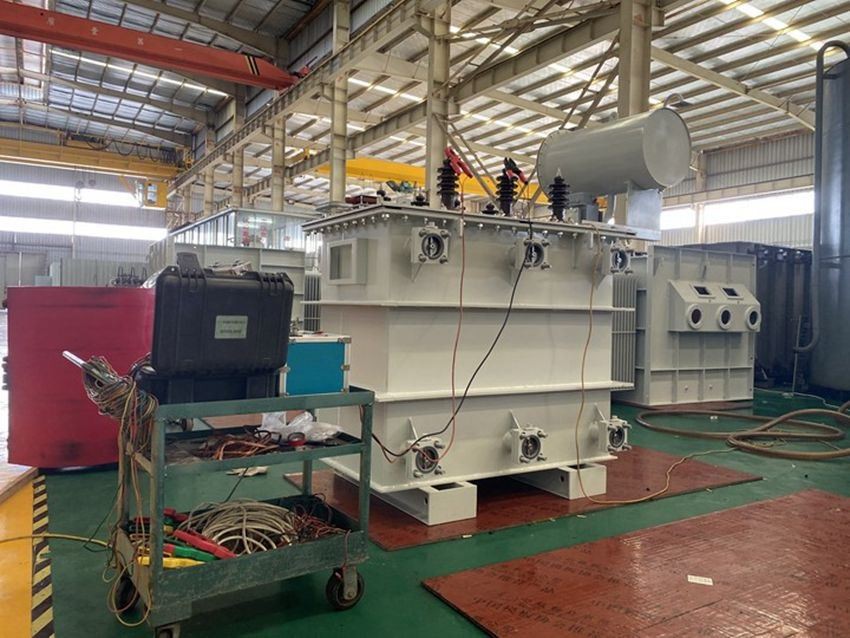 2 MVA 2000 KVA 11KV To 415V Step Down Distribution Transformer