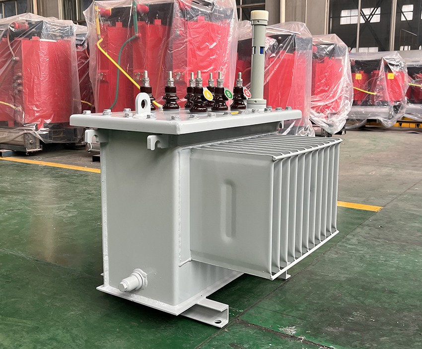 25 KVA 0.4 KV Pole Mounted Distribution Transformer
